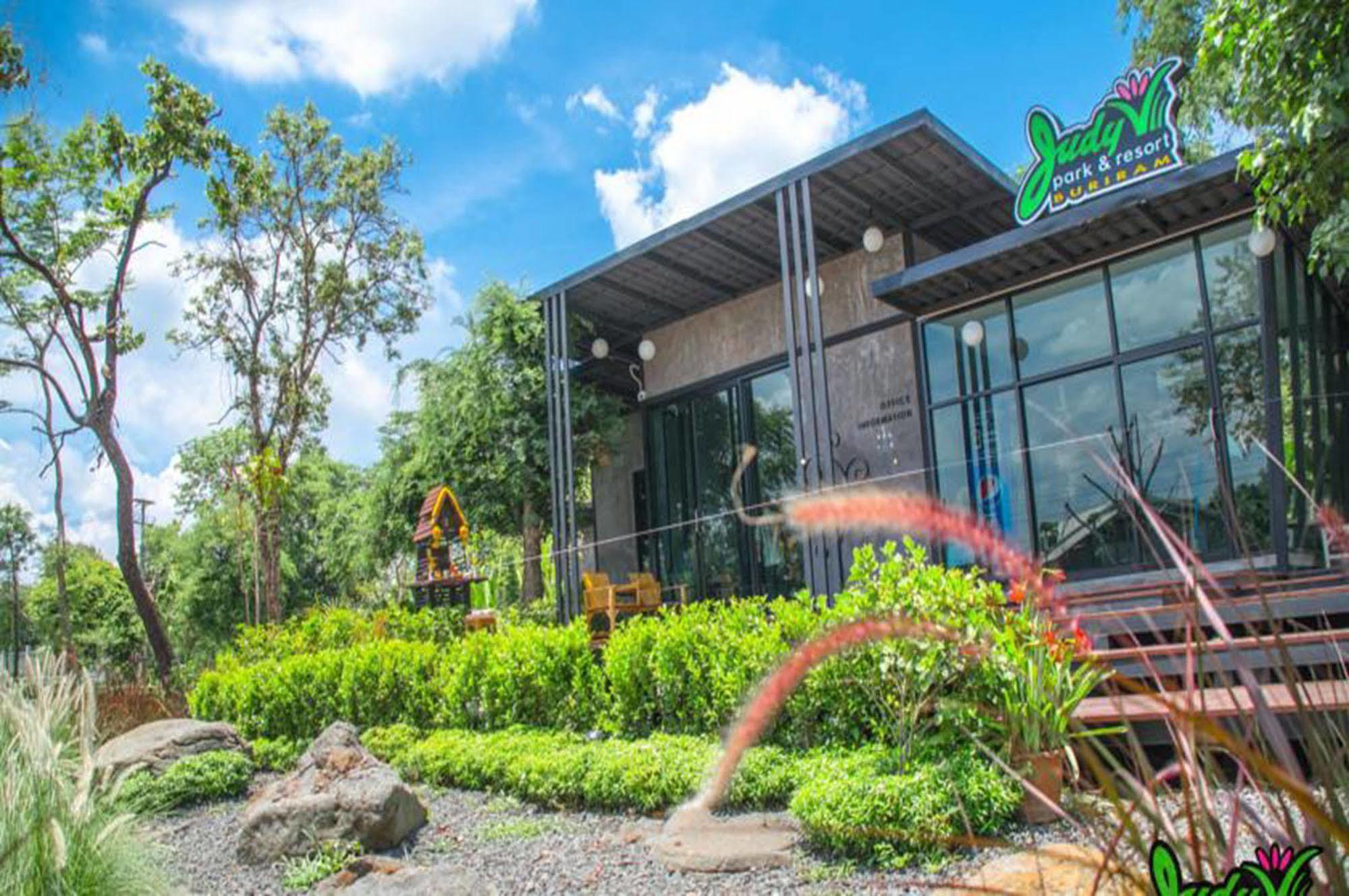 Buriram Judy Park & Resort Esterno foto